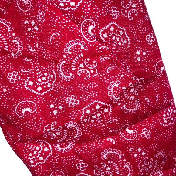 SOLD! | GAP | Pink Paisley Off-the-Shoulder Blouse - Picture 3 of 5